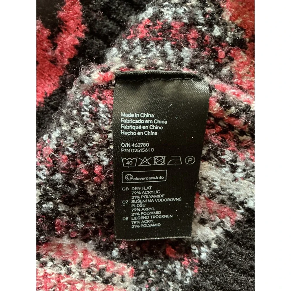 H&M measurements pit